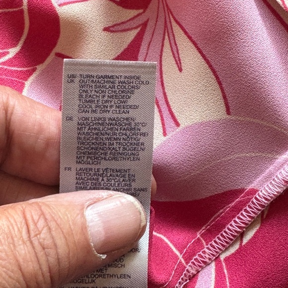 NWOT NYDJ Sleeveless Pintuck Blouse - Picture 9 of 9